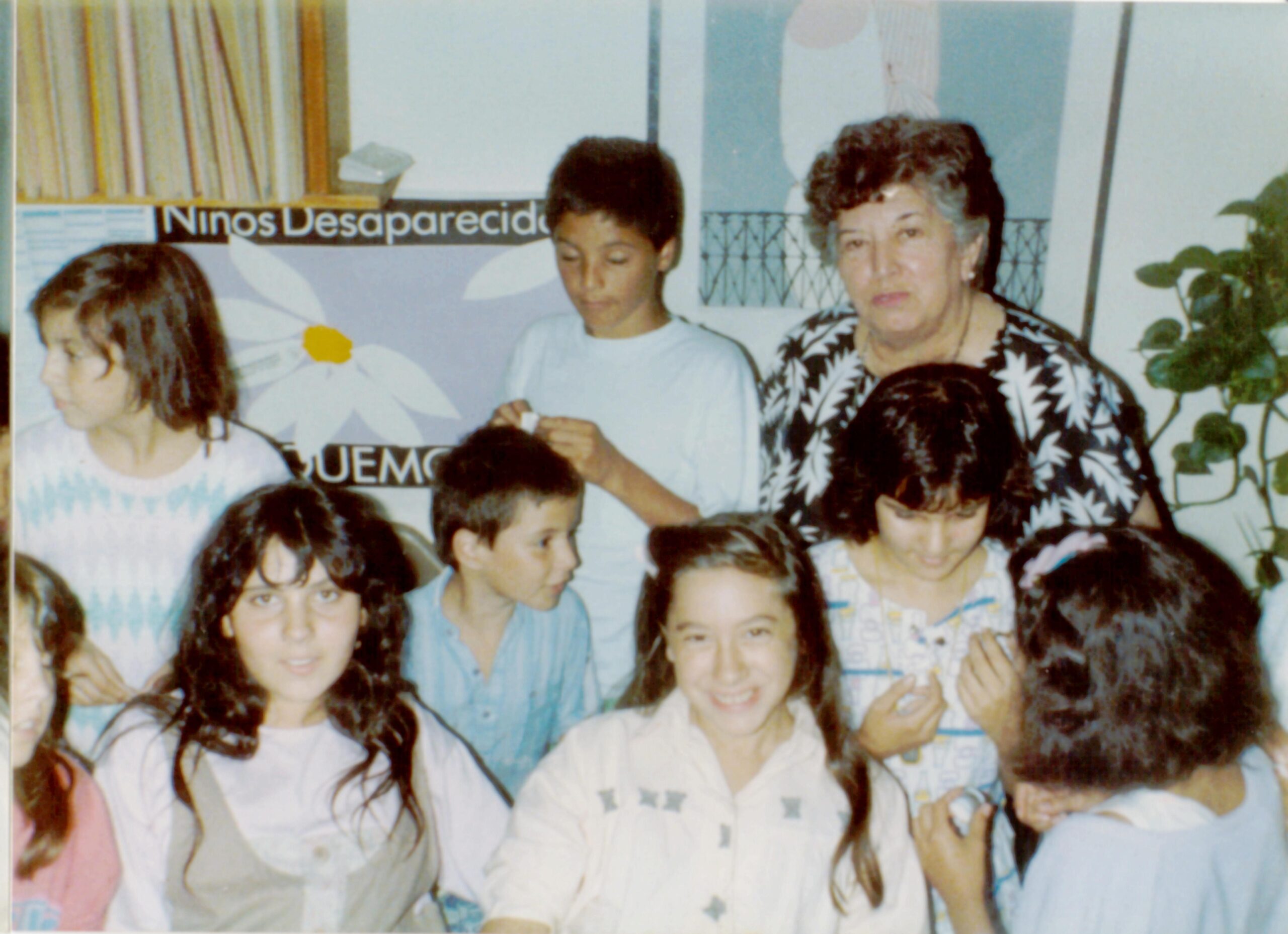 Paula Logares, Ximena Vicario, Felipe Gatica (remera blanca) y su hermano abajo, Mariana Perez, Ma. Jose Lavalle Lemos , Tatiana y Chicha Mariani.